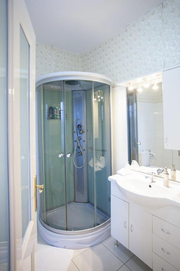 Vila Rosa Vukovar Bed & Breakfast ภายนอก รูปภาพ